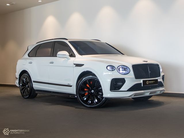 New 2021 Bentley Bentayga Speed White exterior with Brown interior at Knightsbridge Automotive
