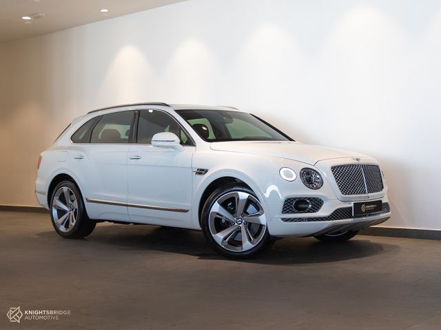 Used - Perfect Condition 2019 Bentley Bentayga White exterior with Red interior at Knightsbridge Automotive