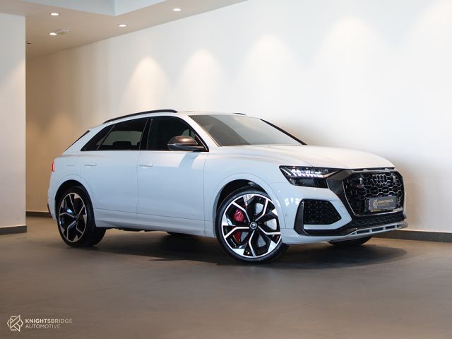 Used - Perfect Condition 2021 Audi RS Q8 White exterior with Black interior at Knightsbridge Automotive