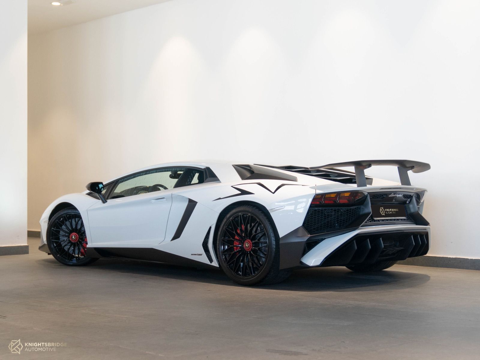 2016 Lamborghini Aventador SV - 10123 | Knightsbridge Automotive