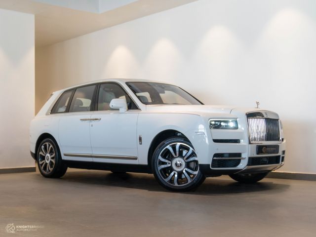 Perfect Condition 2020 Rolls-Royce Cullinan White exterior with White interior at Knightsbridge Automotive