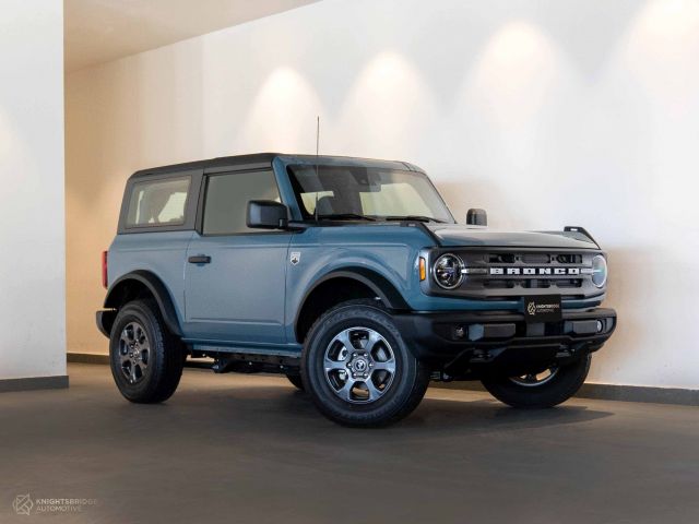 New 2021 Ford Bronco Big Bend Blue exterior with Black interior at Knightsbridge Automotive