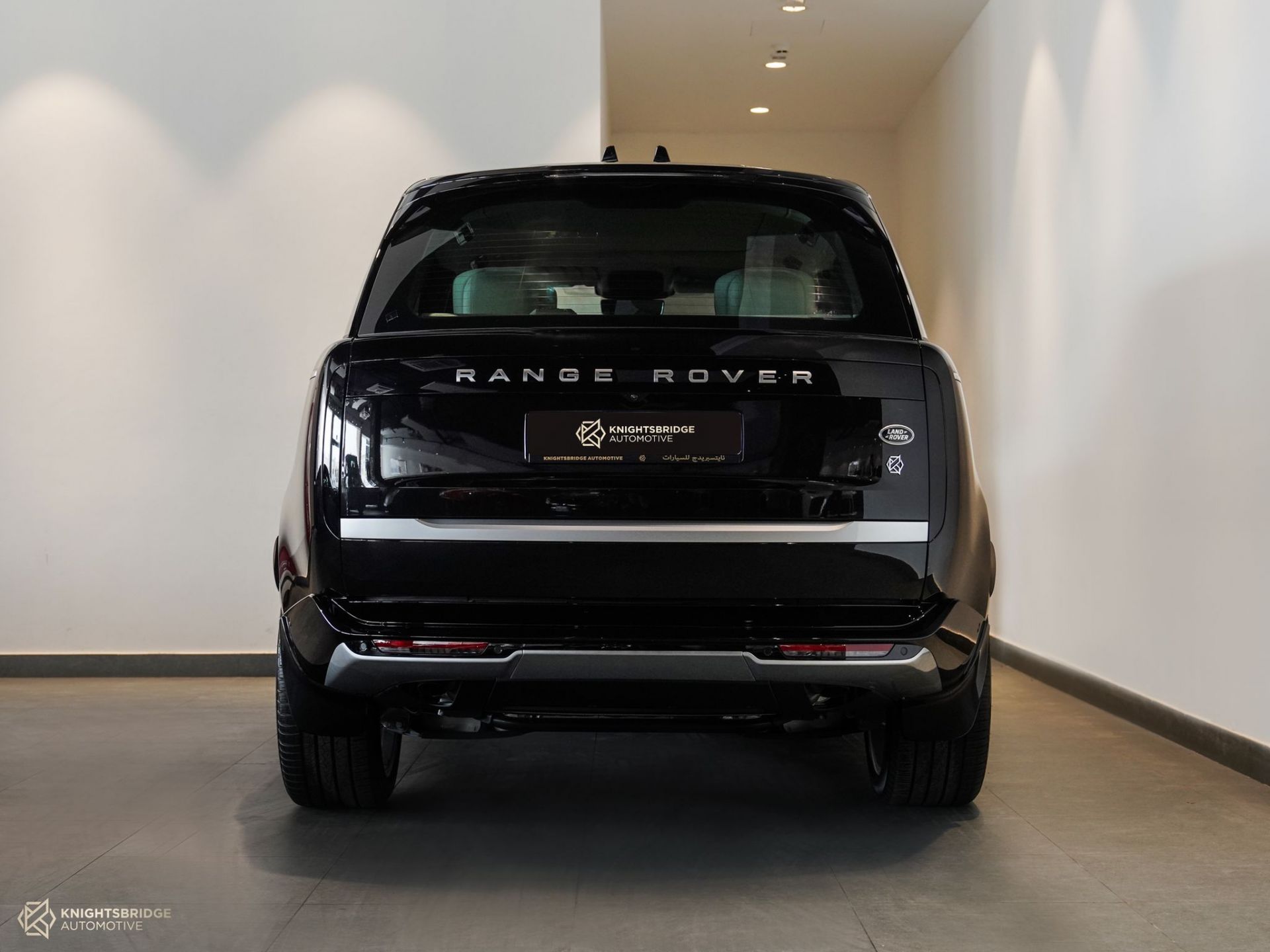 2022 Range Rover Vogue First Edition at Knightsbridge Automotive - (10328 - 5)