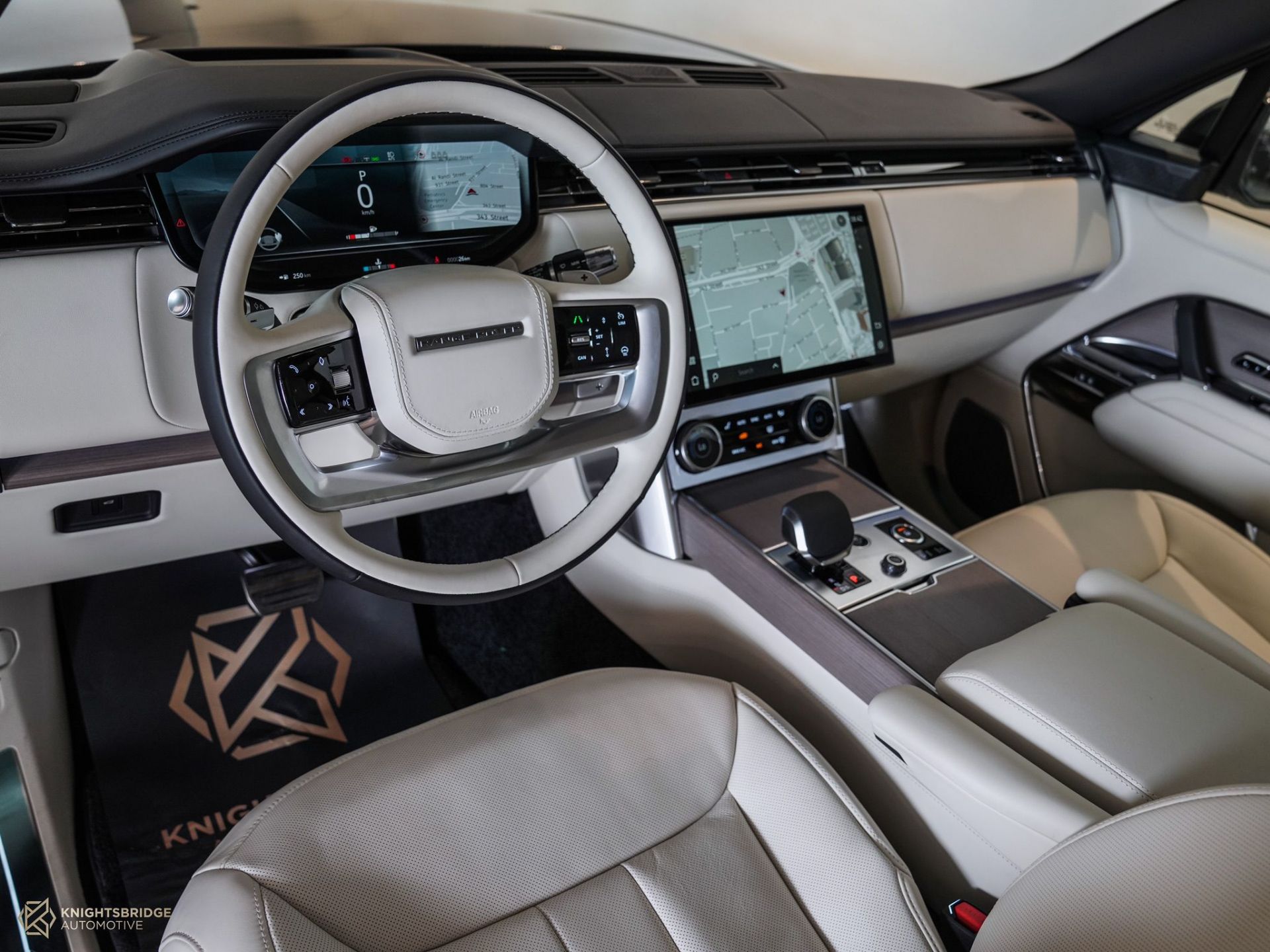 2022 Range Rover Vogue First Edition at Knightsbridge Automotive - (10328 - 6)