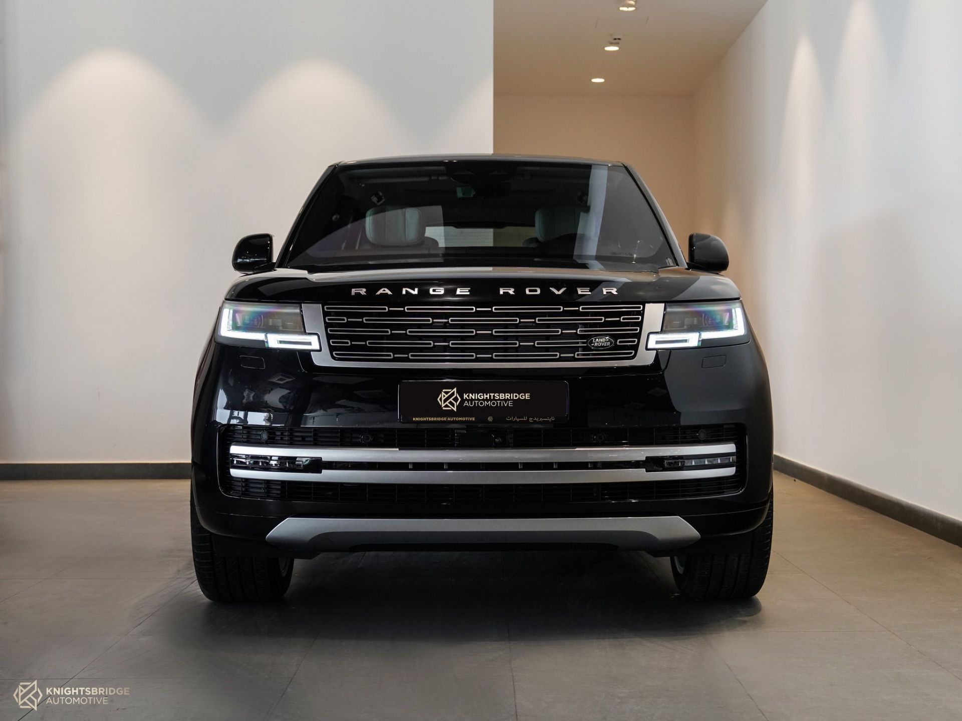 2022 Range Rover Vogue First Edition at Knightsbridge Automotive - (10328 - 2)