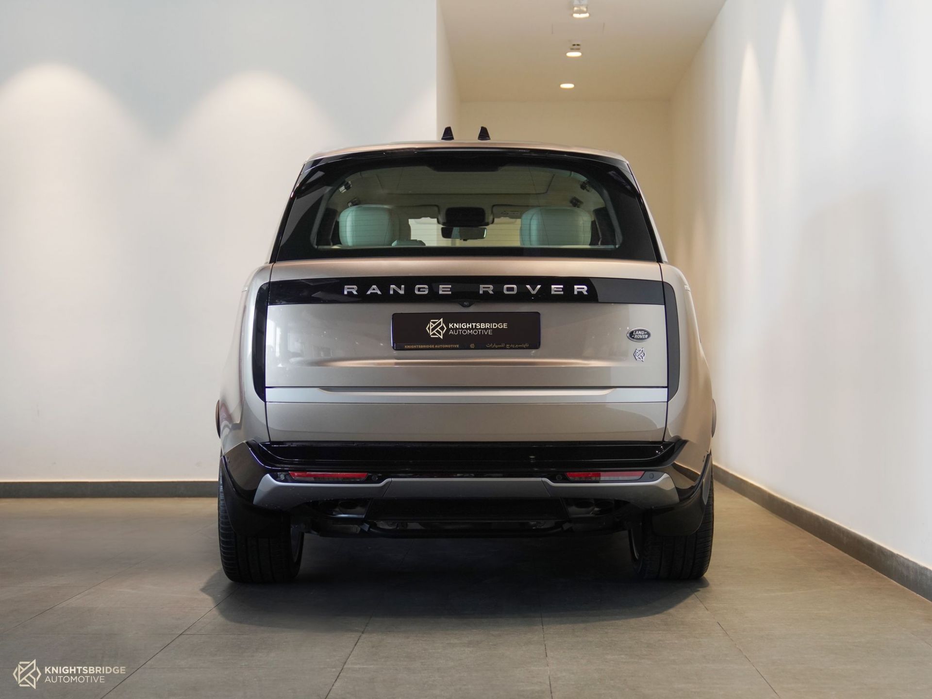 2022 Range Rover Vogue First Edition at Knightsbridge Automotive - (10341 - 5)