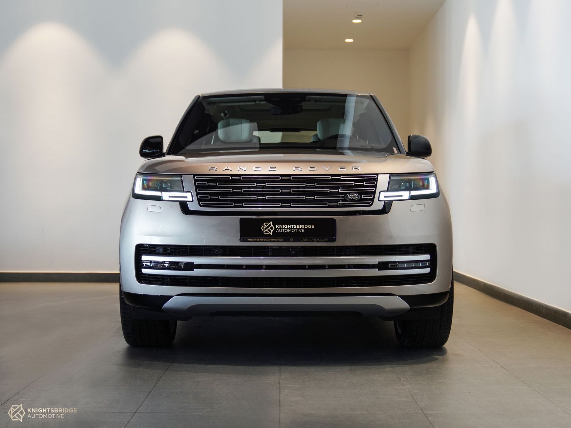 2022 Range Rover Vogue First Edition at Knightsbridge Automotive - (10341 - 2)