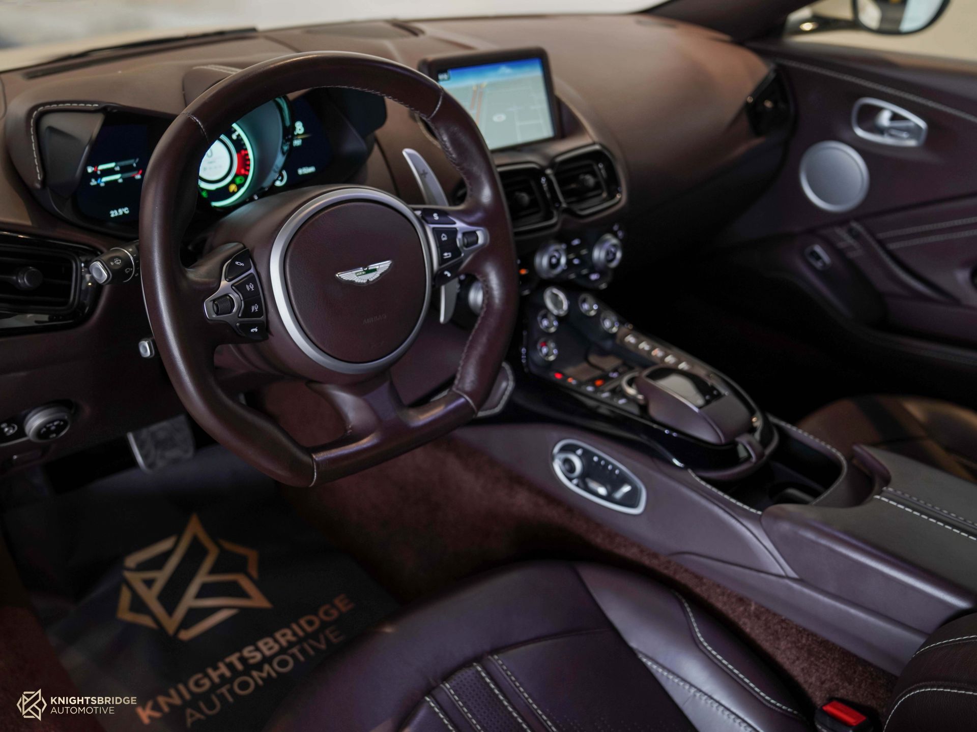2019 Aston Martin Vantage at Knightsbridge Automotive - (10351 - 6)