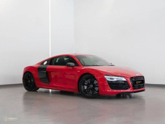 Used - Perfect Condition 2015 Audi R 8 Red exterior with Black interior at Knightsbridge Automotive