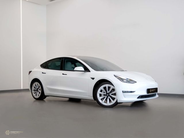 Used - Perfect Condition 2022 Tesla Model 3 White exterior with White interior at Knightsbridge Automotive