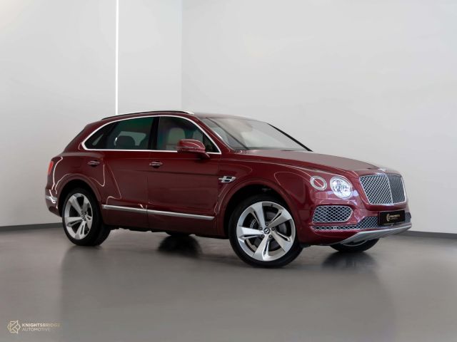 Used - Perfect Condition 2017 Bentley Bentayga Red exterior with White and Red interior at Knightsbridge Automotive