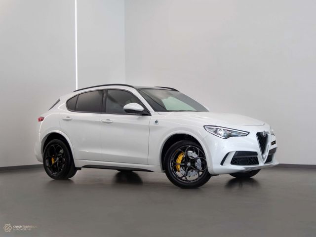 Used - Perfect Condition 2018 Alfa Romeo Stelvio Q4 Quadrifolgio White exterior with Black interior at Knightsbridge Automotive
