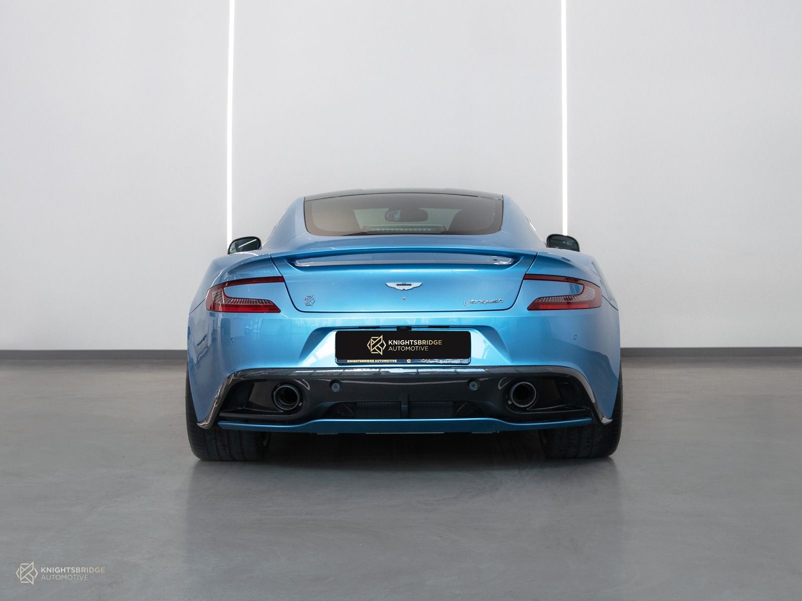 2015 Aston Martin Vanquish at Knightsbridge Automotive - (10542 - 5)