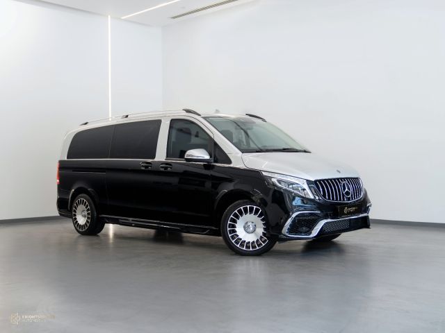 Used - Perfect Condition 2021 Mercedes-Benz V250 Black and Silver exterior with Green and Black interior at Knightsbridge Automotive