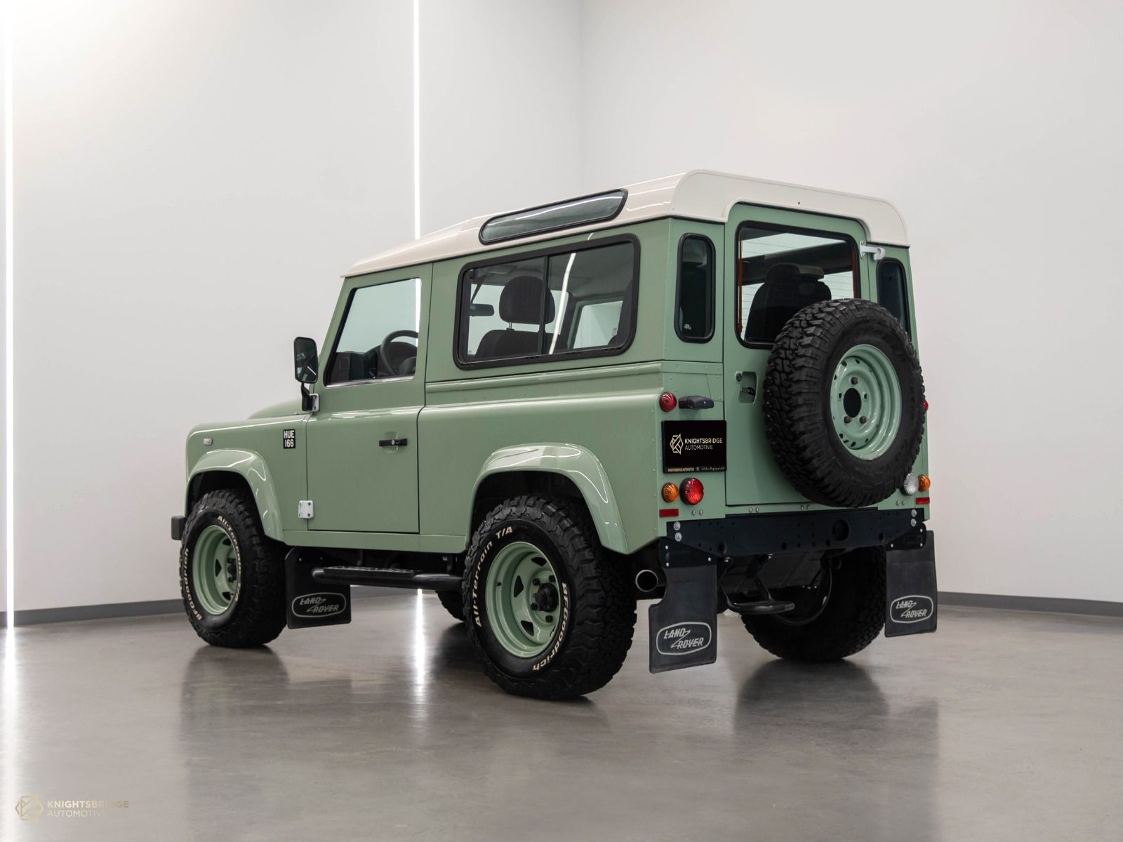 2016 Land Rover Defender 90 Heritage at Knightsbridge Automotive - (10664 - 4)