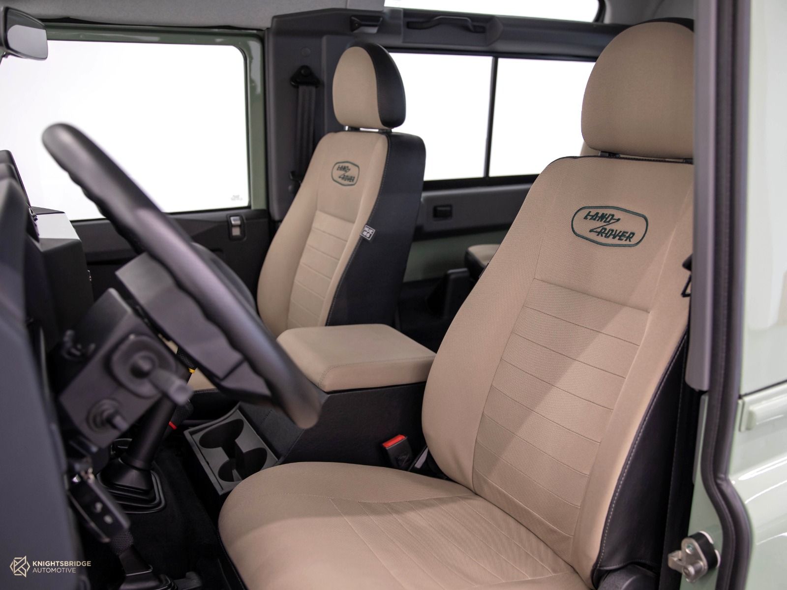 2016 Land Rover Defender 90 Heritage at Knightsbridge Automotive - (10664 - 7)