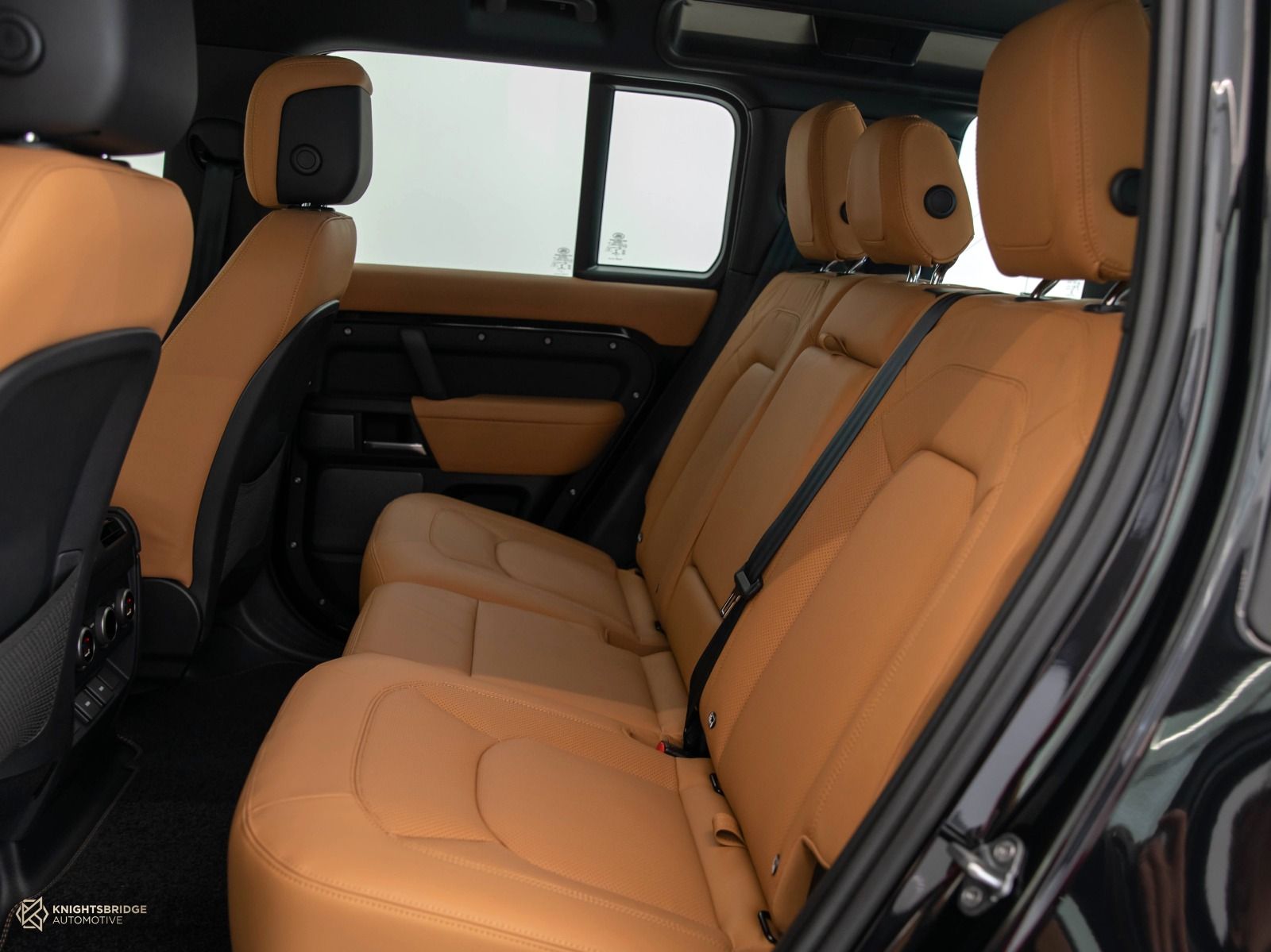 2023 Land Rover Defender 110 X at Knightsbridge Automotive - (10721 - 7)