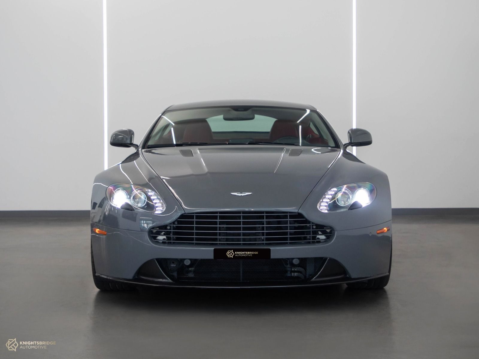 2015 Aston Martin Vantage at Knightsbridge Automotive - (10824 - 2)