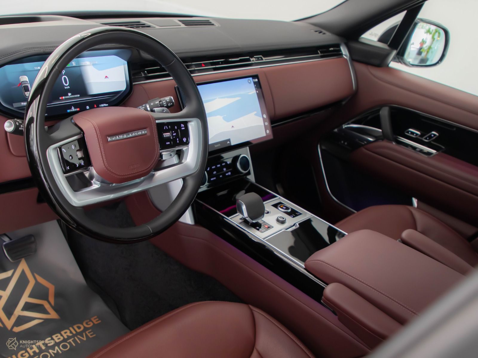 2023 Range Rover Vogue HSE at Knightsbridge Automotive - (10839 - 6)