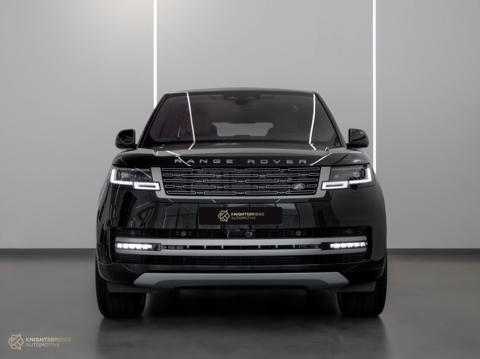 2023 Range Rover Vogue HSE at Knightsbridge Automotive - (10841 - 2)
