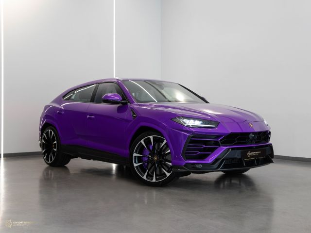 New 2022 Lamborghini Urus Purple exterior with White and Black interior at Knightsbridge Automotive