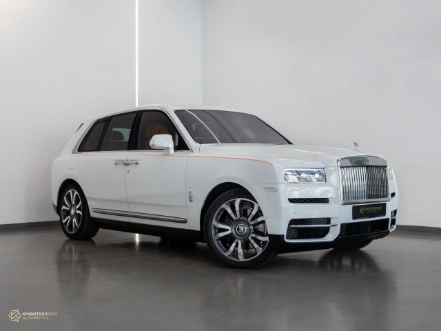 Used - Perfect Condition 2022 Rolls-Royce Cullinan White exterior with Orange and Black interior at Knightsbridge Automotive