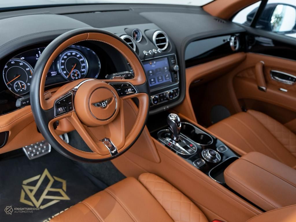 2018 Bentley Bentayga at Knightsbridge Automotive - (11339 - 6)
