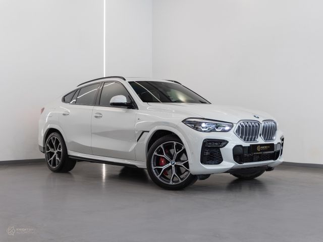 Used - Perfect Condition 2022 BMW X6 xDrive40i White exterior with Red and Black interior at Knightsbridge Automotive