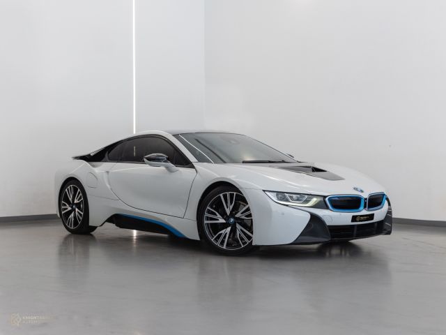 Used - Perfect Condition 2015 BMW i8 at Knightsbridge Automotive