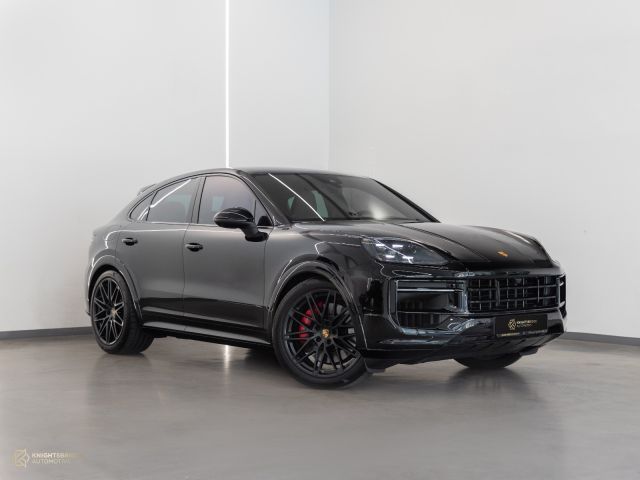 Used - Perfect Condition 2024 Porsche Cayenne S Black exterior with White and Black interior at Knightsbridge Automotive