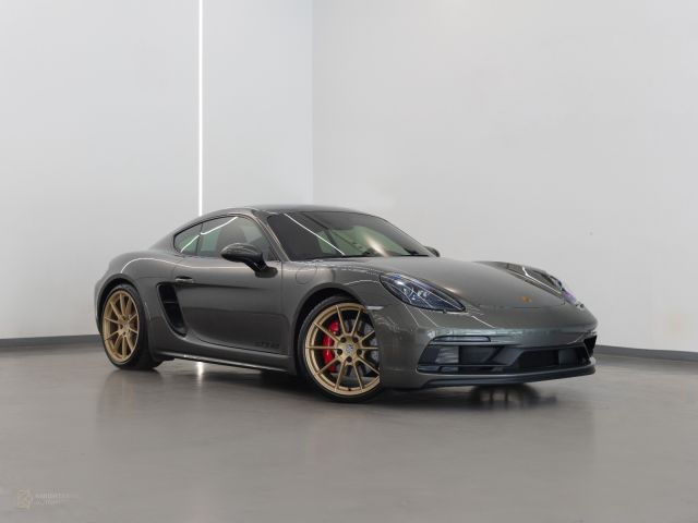 Used - Perfect Condition 2024 Porsche 718 Cayman GTS Green exterior with Brown and Black interior at Knightsbridge Automotive