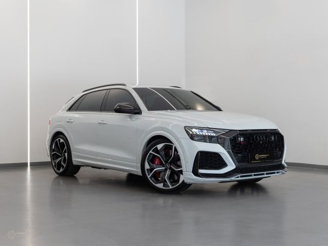 Used - Perfect Condition 2022 Audi RS Q8 Quattro White exterior with Brown and Black interior at Knightsbridge Automotive