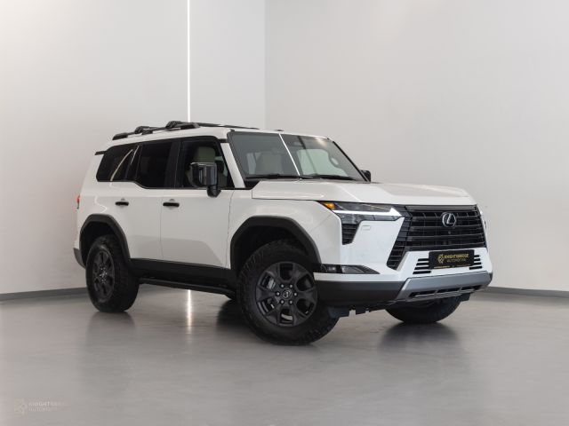 Used - Perfect Condition 2024 Lexus GX 550 White exterior with Beige interior at Knightsbridge Automotive