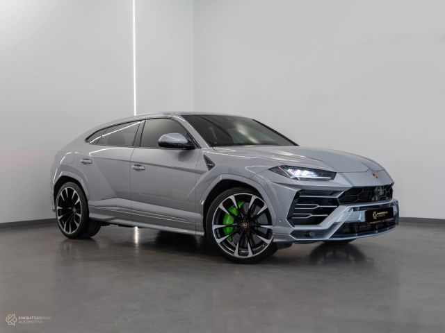 Used - Perfect Condition 2019 Lamborghini Urus at Knightsbridge Automotive