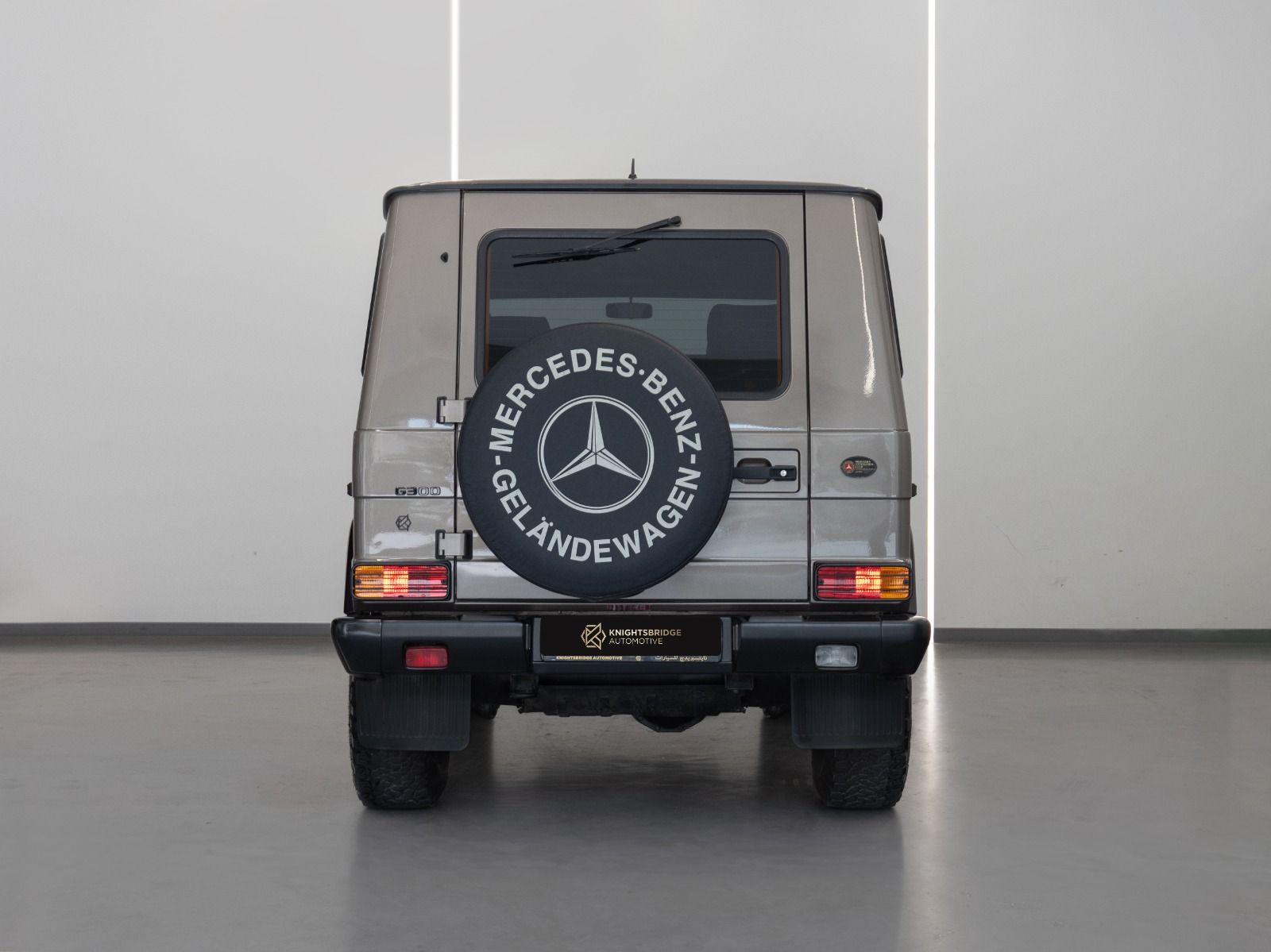 1990 Mercedes-Benz GE 300 at Knightsbridge Automotive - (11815 - 5)