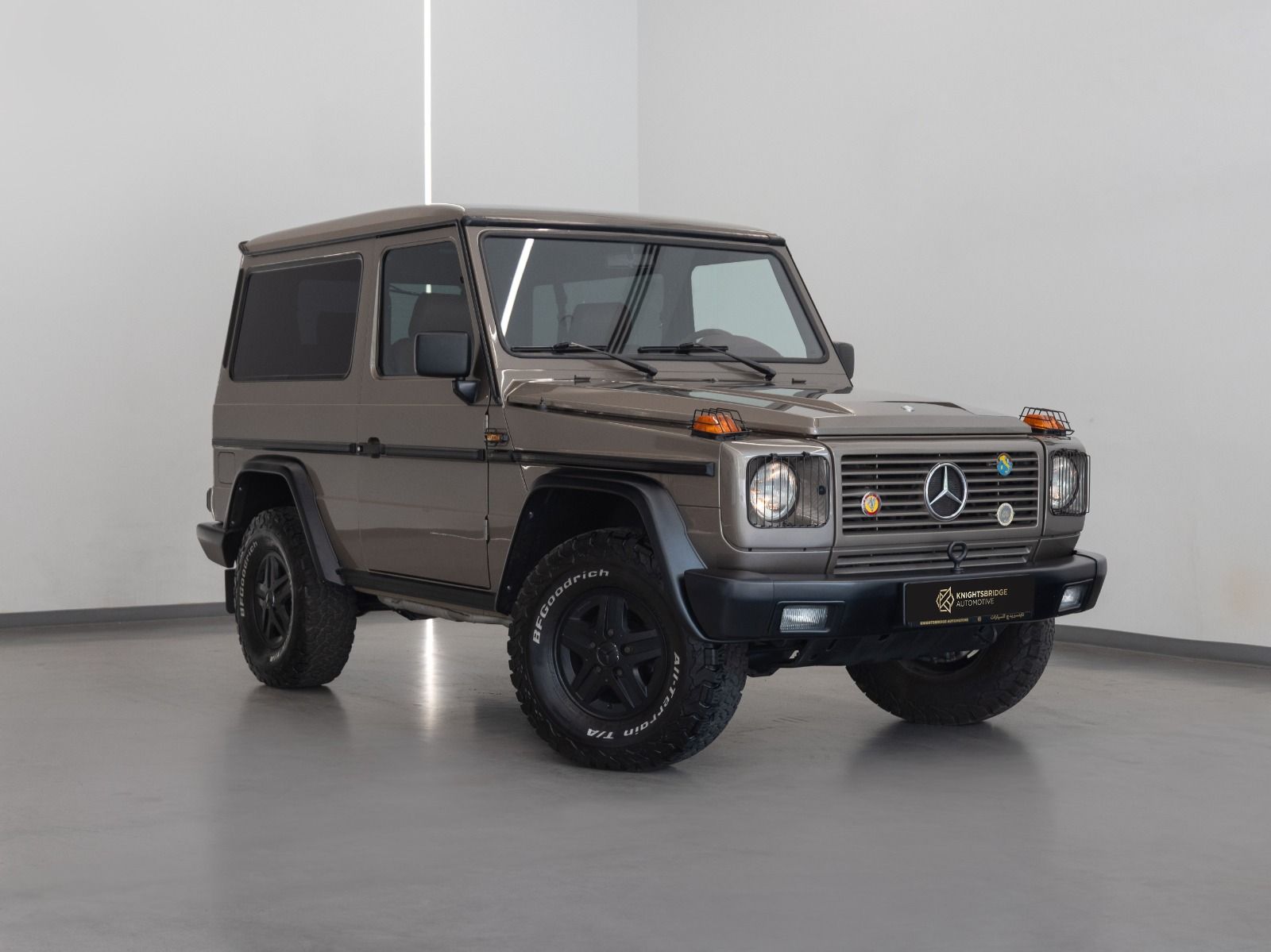 1990 Mercedes-Benz GE 300 at Knightsbridge Automotive - (11815 - 1)