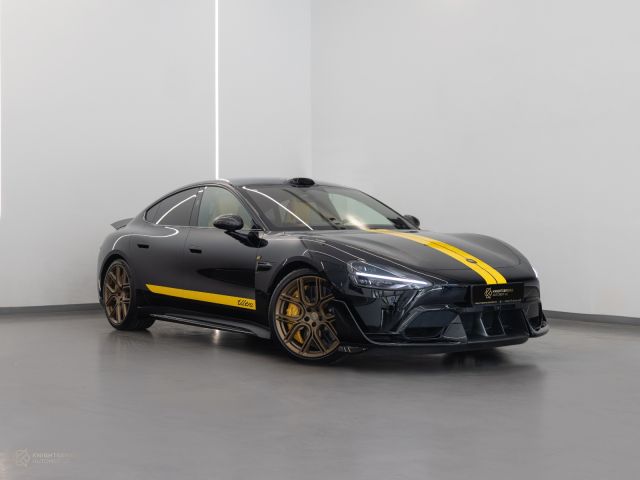 New 2025 Xiaomi SU7 Ultra Black exterior with Black interior at Knightsbridge Automotive