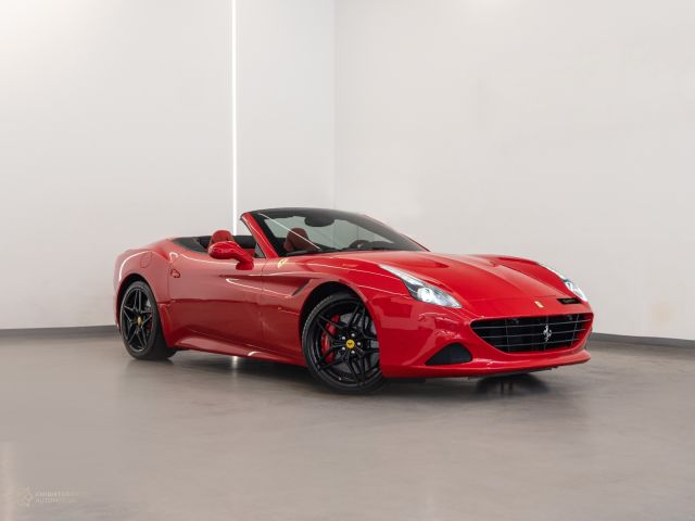 Used - Perfect Condition 2016 Ferrari California T Red exterior with Red and Black interior at Knightsbridge Automotive