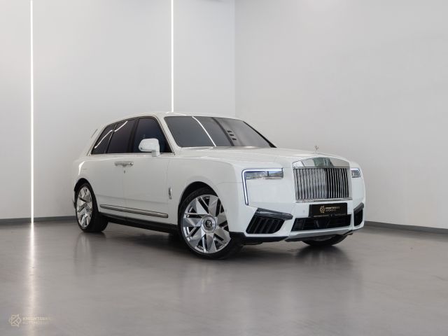 Used - Perfect Condition 2025 Rolls-Royce Cullinan Series II White exterior with Blue interior at Knightsbridge Automotive