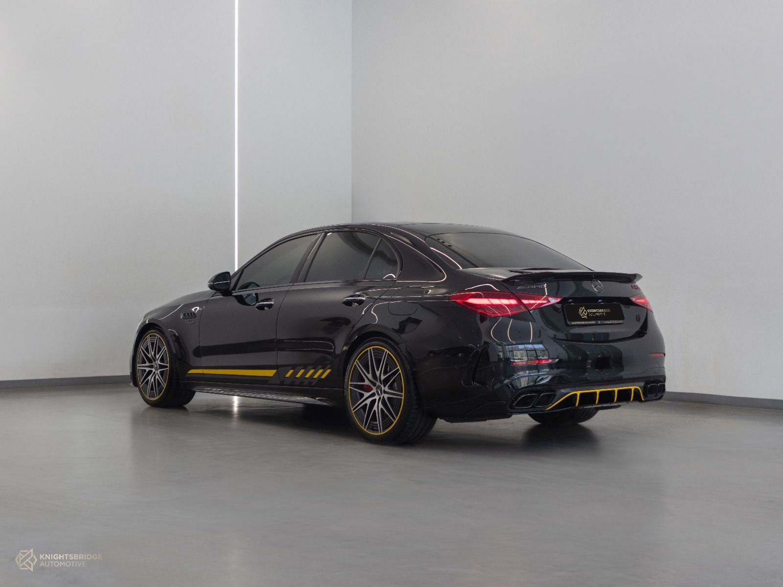 2024 Mercedes-Benz C63 S AMG at Knightsbridge Automotive - (11891 - 4)