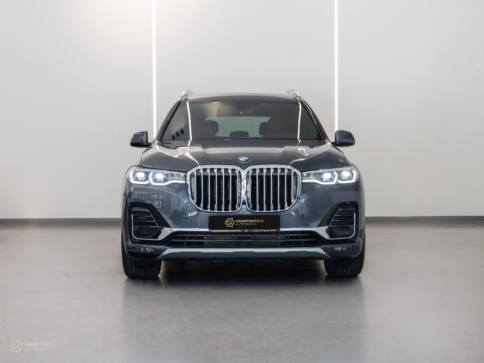 2022 BMW X7 XDrive 40i at Knightsbridge Automotive - (11893 - 2)