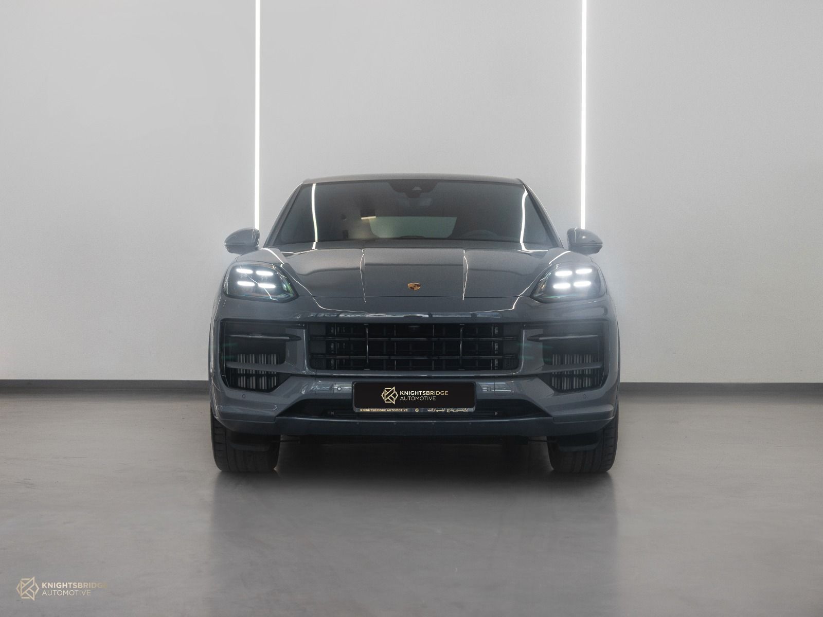2025 Porsche Cayenne GTS at Knightsbridge Automotive - (11896 - 2)
