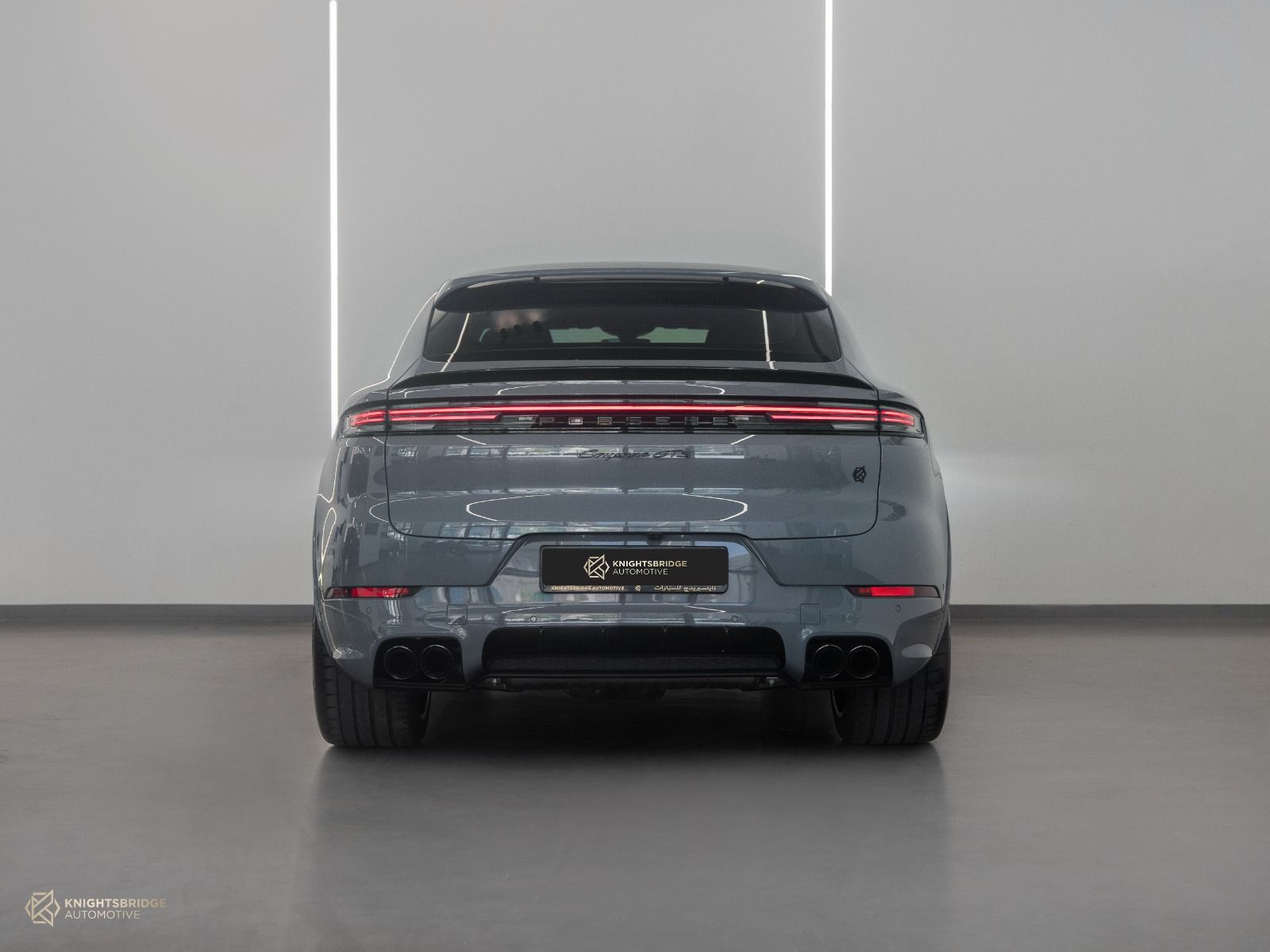 2025 Porsche Cayenne GTS at Knightsbridge Automotive - (11896 - 5)