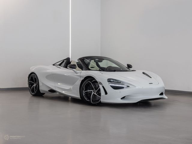Used - Perfect Condition 2024 McLaren 750s Spider White exterior with White and Black interior at Knightsbridge Automotive
